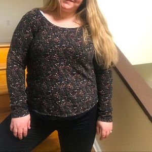 Black Floral Light Sweater/Top